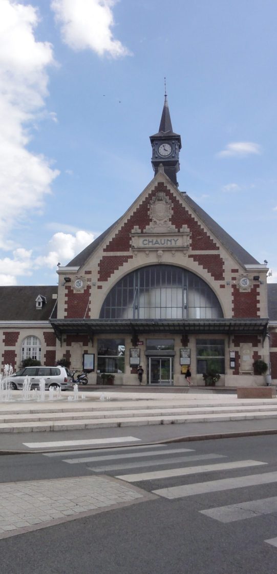 Chauny_(Aisne)_la_gare_(02) Chauny_(Aisne)_la_gare_(02)